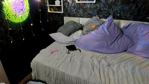 Snapshot of sofia_lovelyc chatting on 06/10/26, 06:34 Sofia Lovvve online show from 06/10/26, 06:34