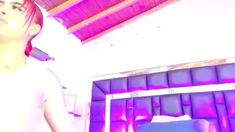 Sofia online show from 10/28/25, 02:59