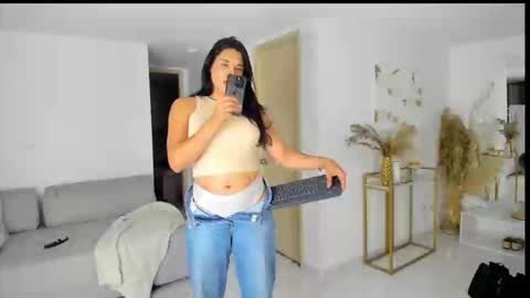 Snapshot of sofia_rivers_ chatting on 09/29/25, 01:22 sofia_rivers_ online show from 09/29/25, 01:22