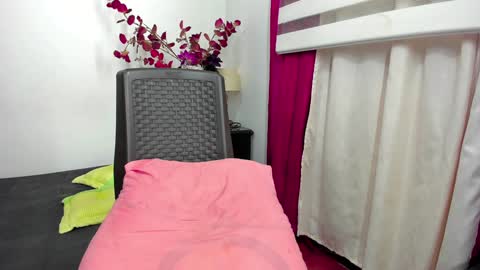 sofia_sorceress online show from 12/11/24, 03:35