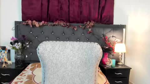 sofia_sorceress online show from 12/02/25, 01:11