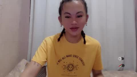 Snapshot of sofia_sweetheart18 chatting on 03/30/26, 12:11 sofia_sweetheart18 online show from 03/30/26, 12:11