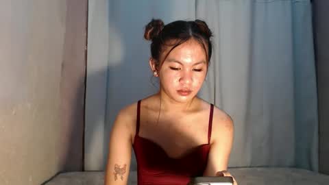 Snapshot of sofia_sweetheart18 chatting on 05/16/26, 12:29 sofia_sweetheart18 online show from 05/16/26, 12:29