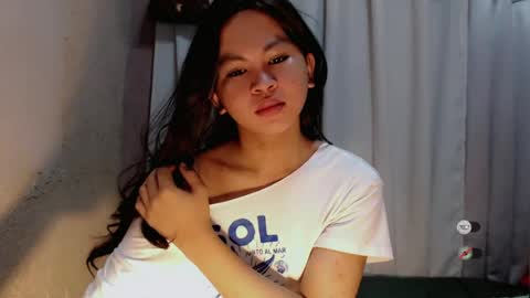 Snapshot of sofia_sweetheart18 chatting on 07/27/26, 12:39 sofia_sweetheart18 online show from 07/27/26, 12:39