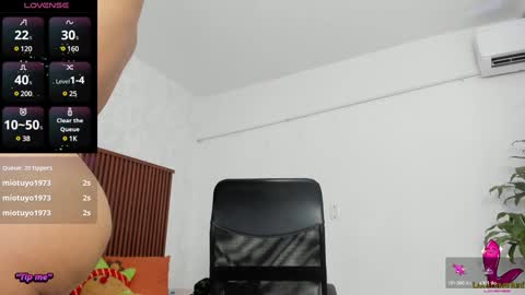 SOFIA online show from 01/02/25, 10:22