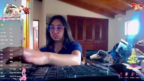 Snapshot of sofia_vanner chatting on 12/13/24, 06:27 SOFIA online show from 12/13/24, 06:27