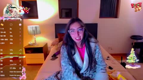 Snapshot of sofia_vanner chatting on 12/18/24, 03:47 SOFIA online show from 12/18/24, 03:47