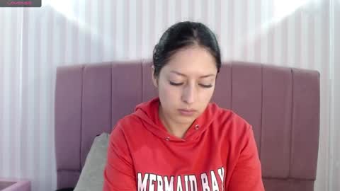 Sofa online show from 12/30/24, 11:15