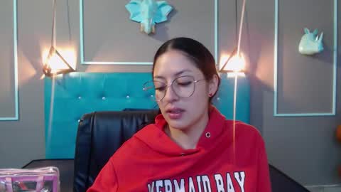 Sofa online show from 11/03/25, 11:11