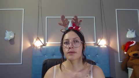 Sofa online show from 12/14/25, 11:15
