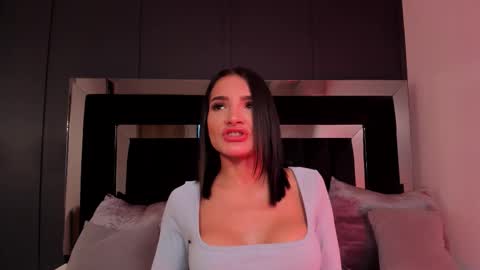 Sofia  online show from 10/15/25, 05:07