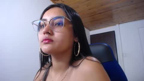 Snapshot of sofiaasexy19 chatting on 10/05/25, 09:51 Sofia online show from 10/05/25, 09:51