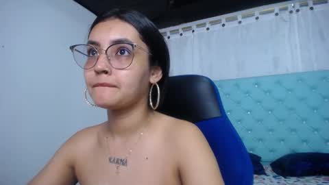 Snapshot of sofiaasexy19 chatting on 10/24/25, 12:34 Sofia online show from 10/24/25, 12:34