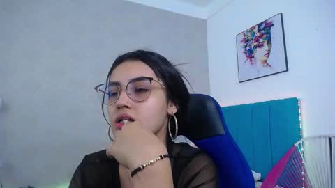 Sofia online show from 11/29/25, 12:19