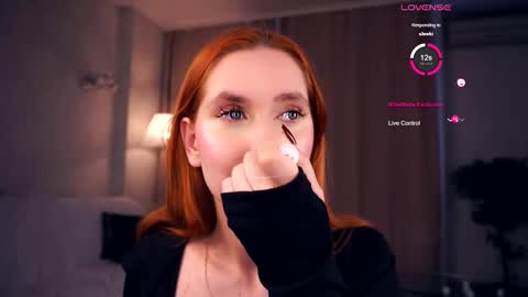 Hi My name is Sofia Welcome to my room Please thumbs up - its important online show from 02/19/25, 05:16