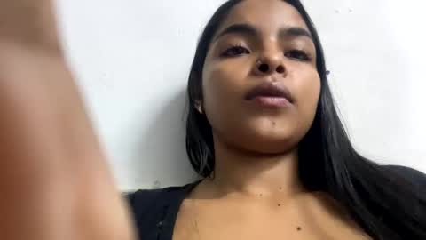 Danna Sofia online show from 01/12/25, 01:42