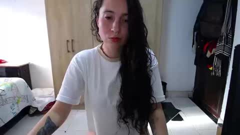 sofiacano43 online show from 09/10/25, 09:15