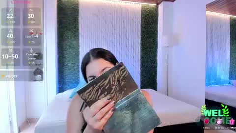 Snapshot of sofiacaramel chatting on 11/22/25, 02:05 Sofia caramel online show from 11/22/25, 02:05