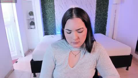 Snapshot of sofiacaramel chatting on 11/26/25, 04:08 Sofia caramel online show from 11/26/25, 04:08