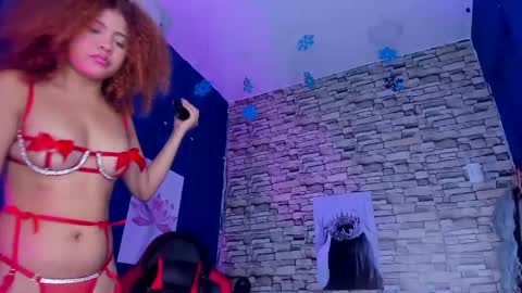 sofiacastillo01 online show from 01/19/25, 08:19