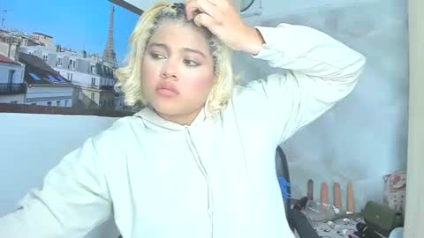 sofiacastillo01 online show from 07/28/26, 06:20
