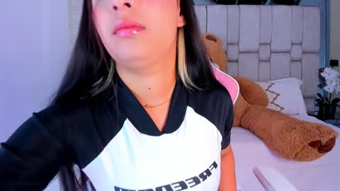 Sofia  online show from 12/29/24, 12:45