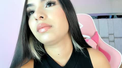 Sofia  online show from 02/08/25, 11:44