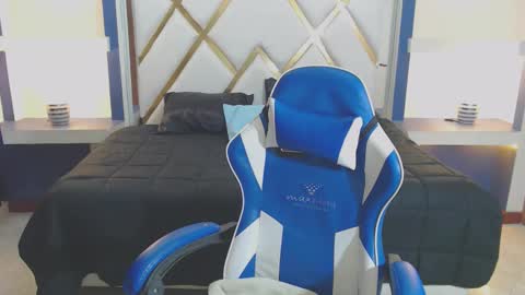 SOFIA online show from 12/05/25, 01:31