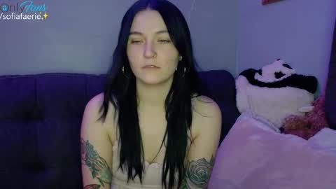 Snapshot of sofiafaerie chatting on 01/05/25, 09:47 sofiafaerie online show from 01/05/25, 09:47