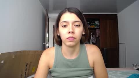 sofiahenao2 online show from 10/19/25, 07:58