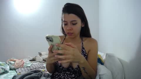 sofiahenao2 online show from 10/26/25, 10:36