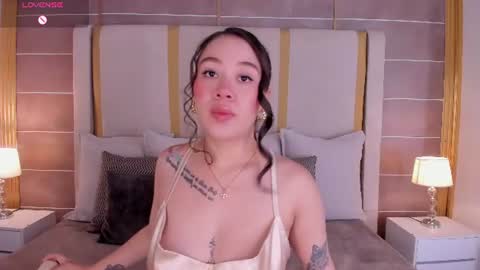 Snapshot of sofiaivanova1 chatting on 06/12/26, 10:36 Sofia Ivanova online show from 06/12/26, 10:36