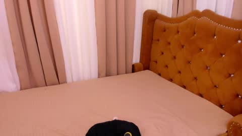 Snapshot of sofiamojic chatting on 07/28/26, 12:48 sofiamojic online show from 07/28/26, 12:48