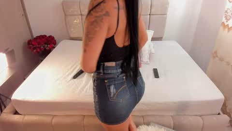 SOFIA independent model  online show from 06/24/26, 08:30