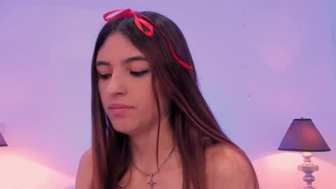 Snapshot of sofiarouge_ chatting on 11/21/25, 09:13 Sofia Help me reach 5K followers online show from 11/21/25, 09:13