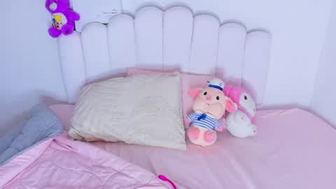 Sofia Stanley online show from 06/16/26, 11:46