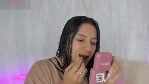 Snapshot of sofiaxmiller chatting on 01/20/25, 08:07 Danna Sofia online show from 01/20/25, 08:07