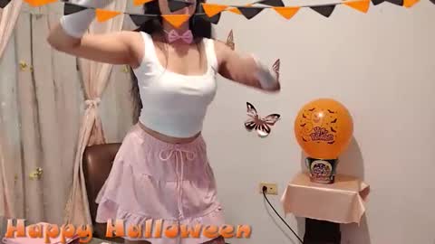 Sofi Bella online show from 10/29/25, 03:58