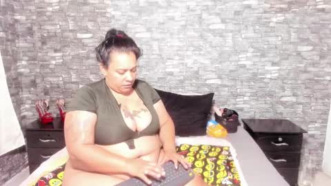 Vicky  online show from 01/14/25, 12:45