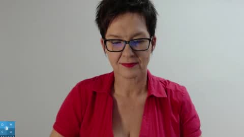 Snapshot of sofie_velvet chatting on 09/23/25, 04:21 Sofie Velvet online show from 09/23/25, 04:21