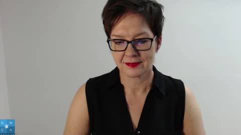 Snapshot of sofie_velvet chatting on 10/12/25, 08:13 Sofie Velvet online show from 10/12/25, 08:13