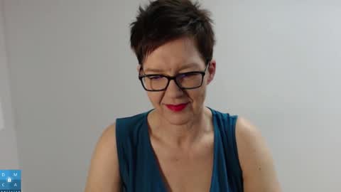 Sofie Velvet online show from 11/30/25, 07:34