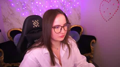Snapshot of sofiebloom chatting on 03/03/26, 10:48 Sofie online show from 03/03/26, 10:48
