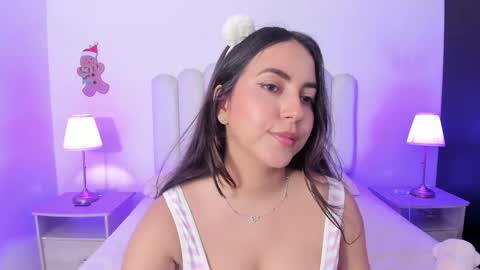 Snapshot of sofiebunnie chatting on 05/15/26, 11:34 sofiebunnie online show from 05/15/26, 11:34