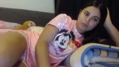 Snapshot of sofigarcia17 chatting on 01/05/25, 02:06 sofi online show from 01/05/25, 02:06