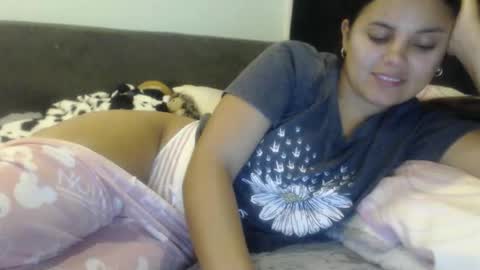 Snapshot of sofigarcia17 chatting on 09/10/25, 03:17 sofi online show from 09/10/25, 03:17