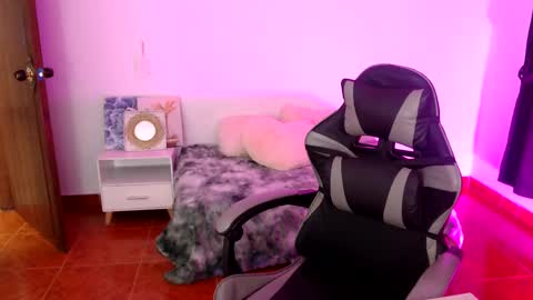 sofii__777 online show from 11/19/25, 07:14