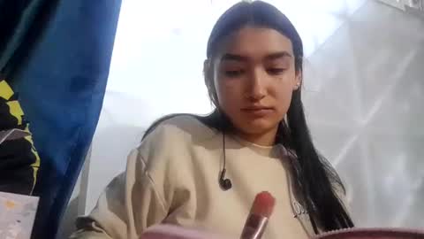 sofii_cute01 online show from 02/21/25, 11:11