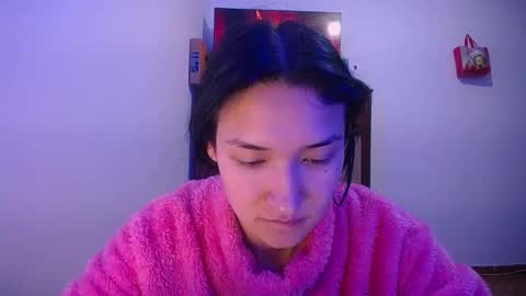 sofii_cute01 online show from 11/11/25, 10:48