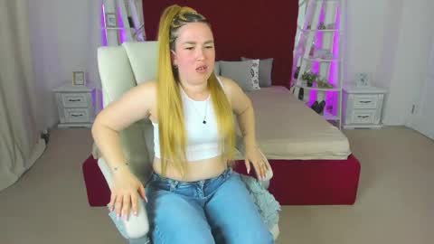 sofii_darling online show from 04/05/26, 04:37
